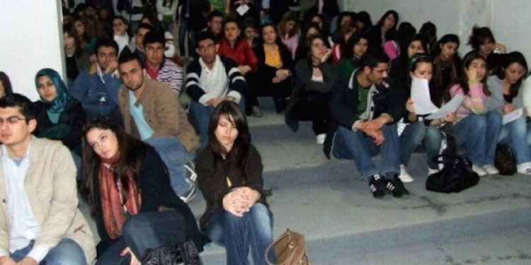 İşsizlik başvuruları yüzde 42 arttı: Doktoralılar da İŞKUR kapısında