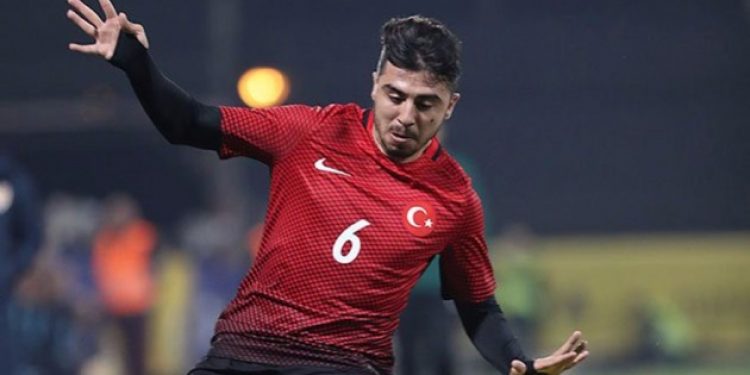 Fenerbahçe’ye Ozan Tufan’dan kötü haber!