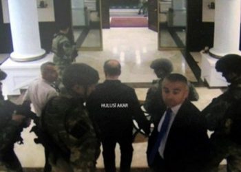 Hulusi Akar’ın zorla götürüldüğü de yalan çıktı!