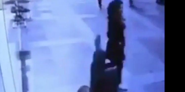 Sosyal medya balona rövaşata atan bu adamı konuşuyor