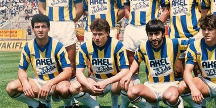 Fenerbahçe’nin eski yıldızı iki kişiyi bıçakladı