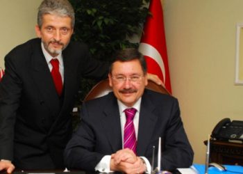 Yeni Başkan tüm bürokratların istifasını kabul etti!