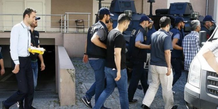 ‘Fişleme’den 33 ay tutuklu kaldı, beraat etti!