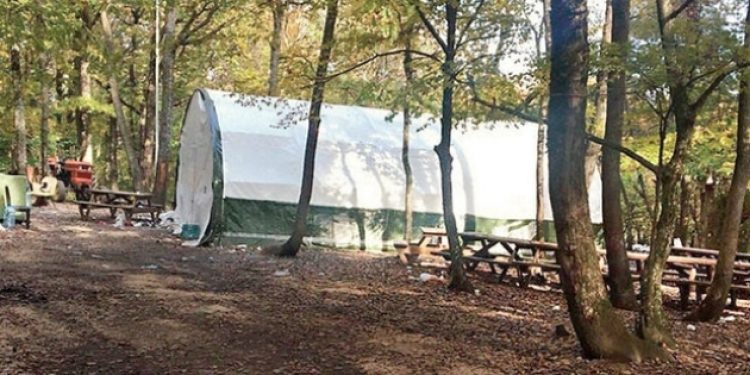 Belgrad Ormanı’na ‘kumar’ baskını