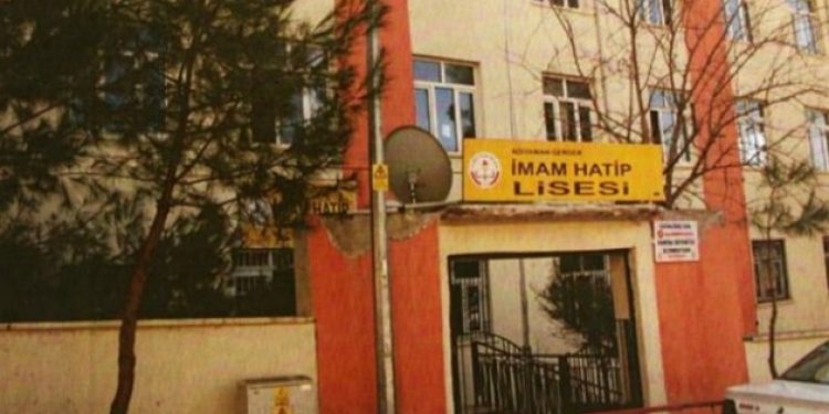 18 çocuğun tecavüz davasında sorumlulara trajikomik ceza