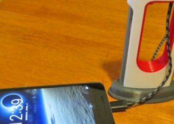Tesla’dan akıllı telefonlar için şarj hamlesi