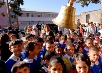 Ders süreleri kısalıyor mu? Bakandan açıklama geldi…