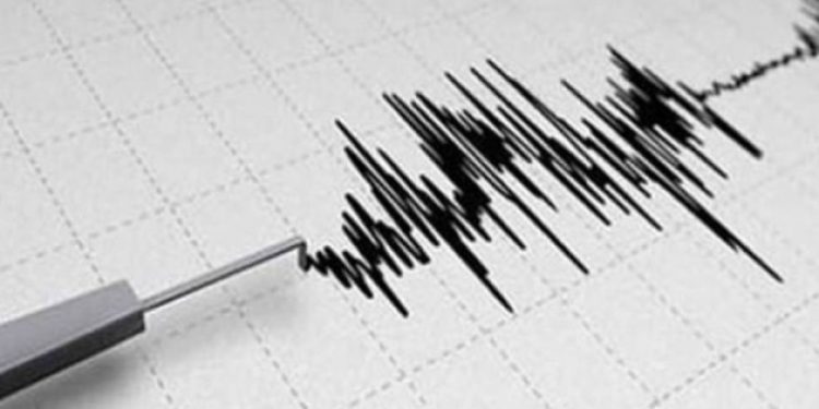 İzmir’de deprem!