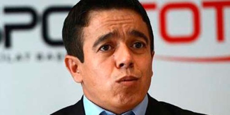 Naim’in veliahtı ağlayarak konuştu