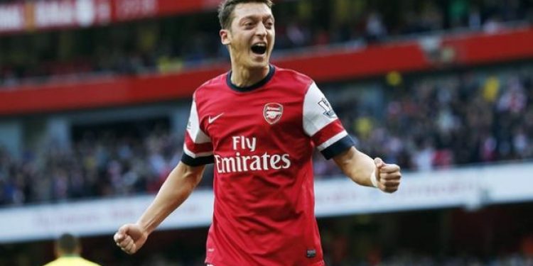Mesut Özil Barcelona ile 3.5 yıllık anlaştı