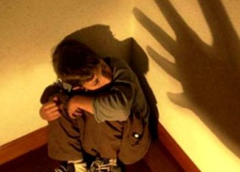 Kırbaçla öğrenci dövmeye soruşturma başlatıldı..