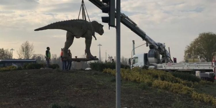 Melih Gökçek’in oyuncakları birer birer gidiyor