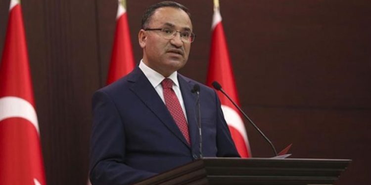 Bozdağ’a göre Zarrab tehditle iftiralara zorlanıyor