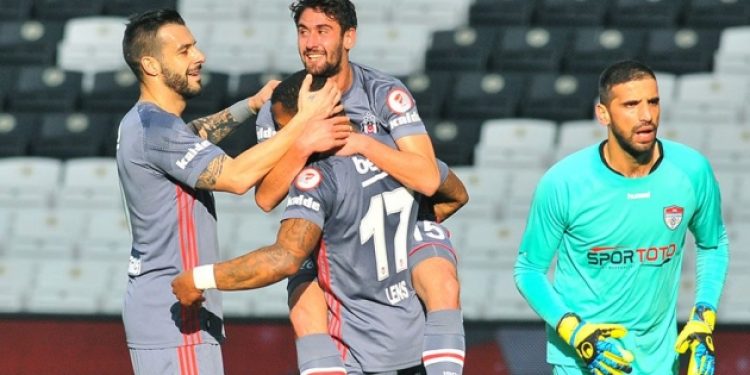 Beşiktaş gol olup Manisaspor’a yağdı