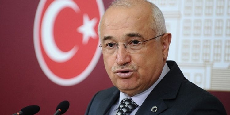 Cemil Çiçek’te Zarrab davasıyla ile ilgili konuştu: Kimin elinde ne var bilmiyoruz