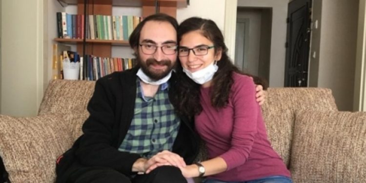 Beraat ettiysem suçsuzum işime iade edin