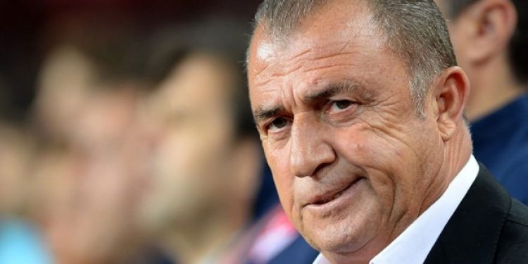 Galatasaray’lı yöneticilerden Fatih Terim resti.. Gelirse bırakırız..