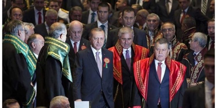 “Türkiye’de şu an kesin ve net olarak bir devlet bulunmamaktadır”