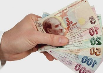 DİSK: Asgari ücret 2 bin 300 lira olması gerekir