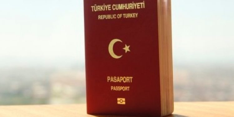 Pasaport harçlarına yeni yıl zammı