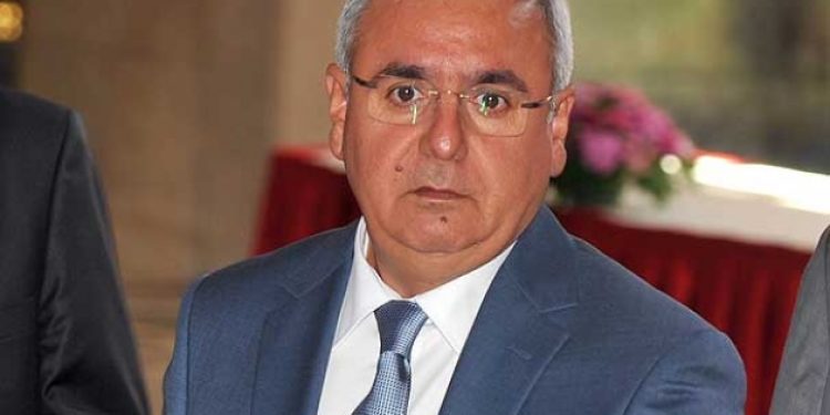 AYM, Metiner için ‘Dönek misin inek misin?’ sözleri hakaret değil!