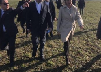 Tekin belediyelerle ilgili soruya: Operasyon talimatları duyduk, bekliyoruz