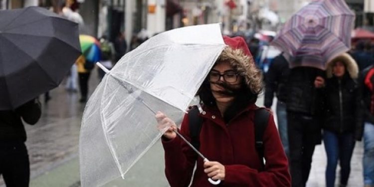 AKOM uyardı, fırtına ve sağanak geliyor