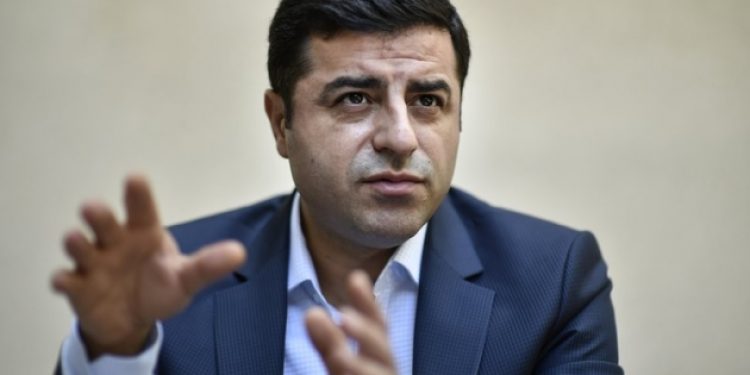 Demirtaş: Devrimler öncesi ne yaşanıyorsa bugün Türkiye’de o yaşanıyor..