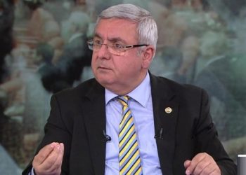 Metiner’den AYM’ye tepki: Şerefimizi, itibarımızı kim koruyacak?