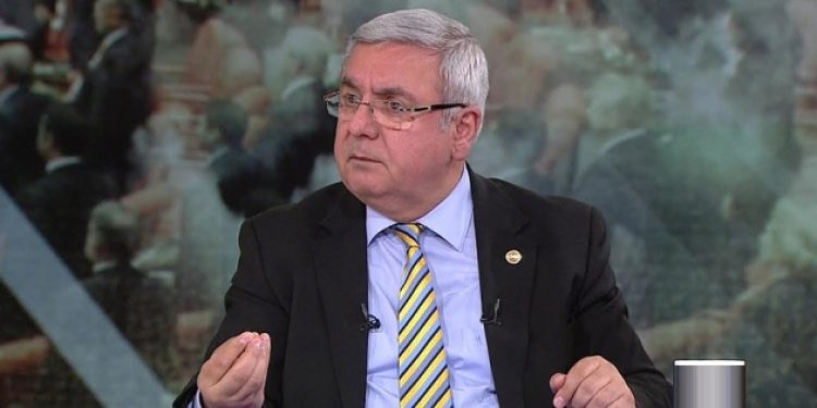 Metiner’den AYM’ye tepki: Şerefimizi, itibarımızı kim koruyacak?