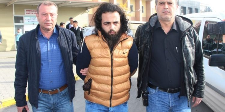 Bebeği öldüren üvey baba: Sesi rahatsızlık vericiydi..