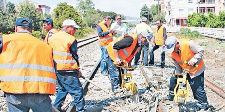 Darbe bahanesiyle boşaltılan kamu, taşeronlarla doldurulacak!
