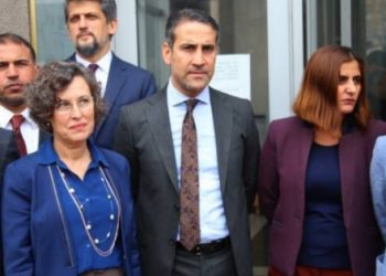 HDP’den Zarrab davasındaki isimlerin yargılanması için suç duyurusu