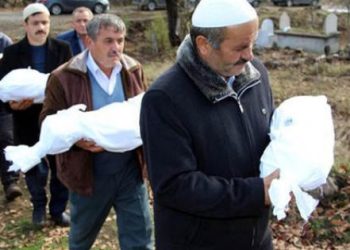 3 kardeş evde çıkan yargında can verdi