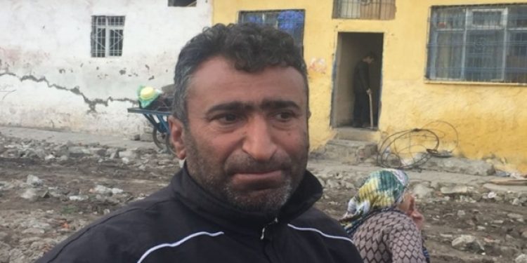 Sur’da evini boşaltmak istemeyen vatandaşa önce tehdit sonra dayak!