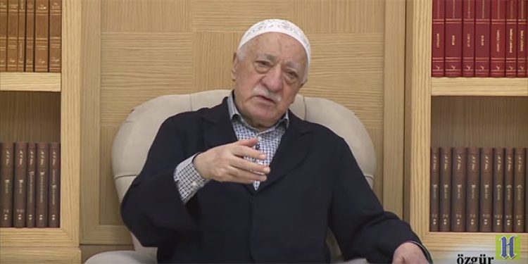 ‘Şeytanlarla fısıldaşanlar, mukaddes değerleri basamak olarak kullanıyor’