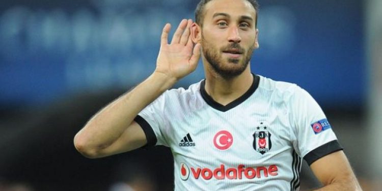 Cenk Tosun transferini açıkladı!