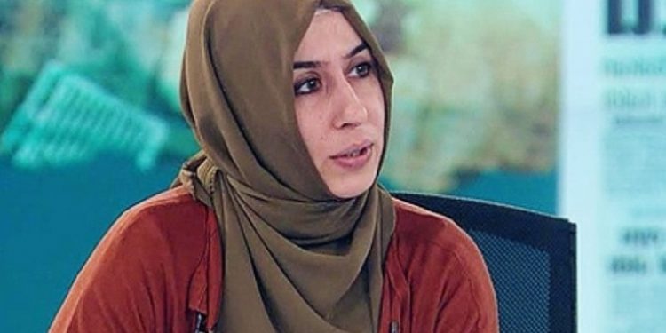 Yandaş Cemile Bayraktar, Yeni Şafak’tan ayrıldı