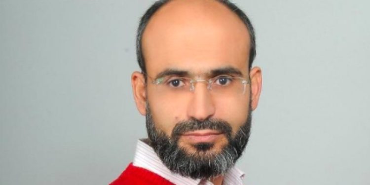 Sapıkça paylaşımda bulunan öğretmenin kitabını Ensar Vakfı basmış