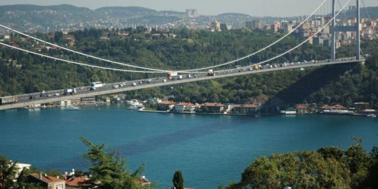 Yeni yılda Boğaz köprüleri ve otoyol geçiş ücretlerine de zam