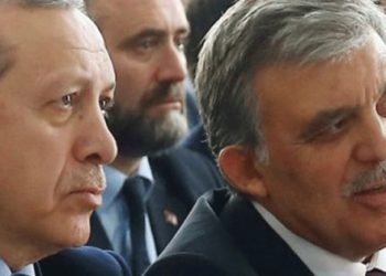 Havuz Yazarı Selvi Erdoğan’ın neden Abdullah Gül’e kızdığını yazdı..