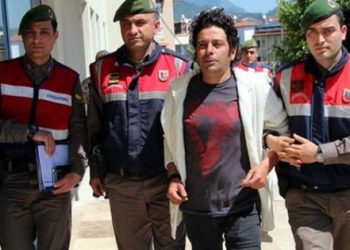 Ünlü oyuncuyu mutfaktaki hassas terazi ele verdi