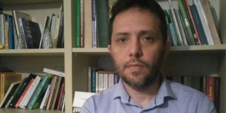 Bakanlıktan imzacı akademisyen kararı: ‘Stajyer bile olamaz’