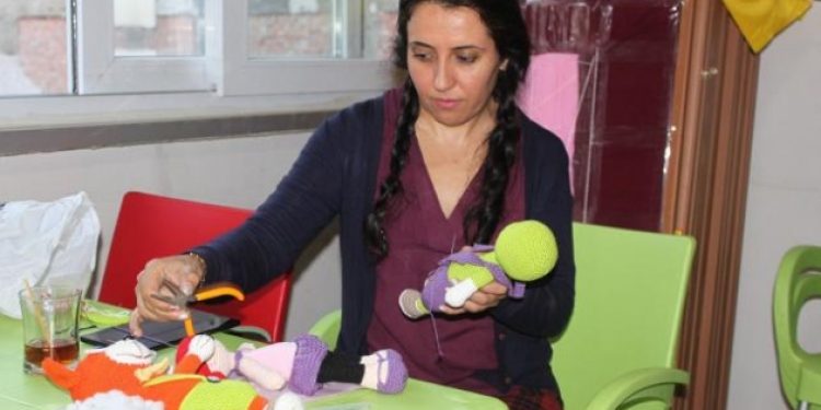 AKP çıkardığı KHK’larla insanları açlıkla terbiye etmeye çalışıyor..