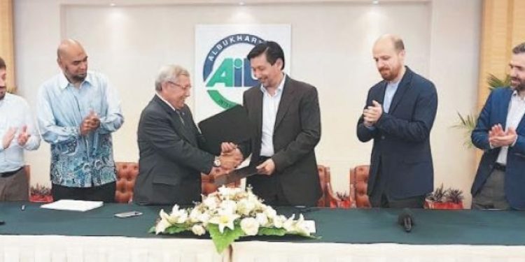 AKP’li damat eğitim işinde de aktif rol oynuyor..