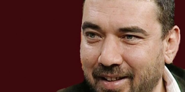 Erdoğan rejimi bugün bir gazeteciyi daha gözaltına aldı..