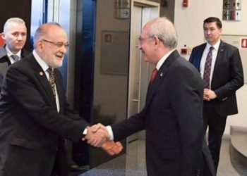 SP lideri Karamollaoğlu, CHP Genel Merkezinde