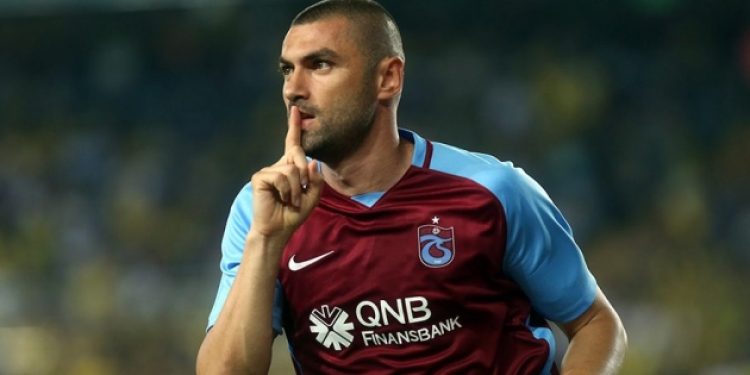 Burak Yılmaz’ın ölümden döndüğü kaza güvenlik kamerasında