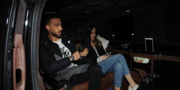 Cenk Tosun Türkiye’ye geldi… İşte ilk sözler