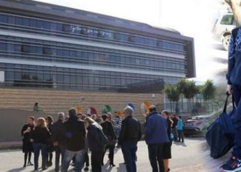 Öğrenciler dersteyken okula haciz geldi